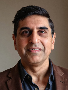 Photo of lecturer Mamood Ahmad